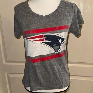 Juniors - NEW ENGLAND PATRIOTS - Gray T-Shirt - Size Large